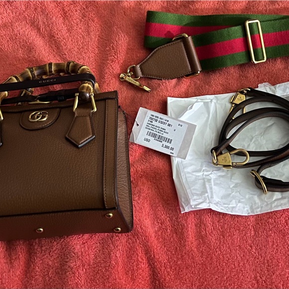 GUCCI DIANA SMALL SHOULDER BAG - Picture 4 of 5